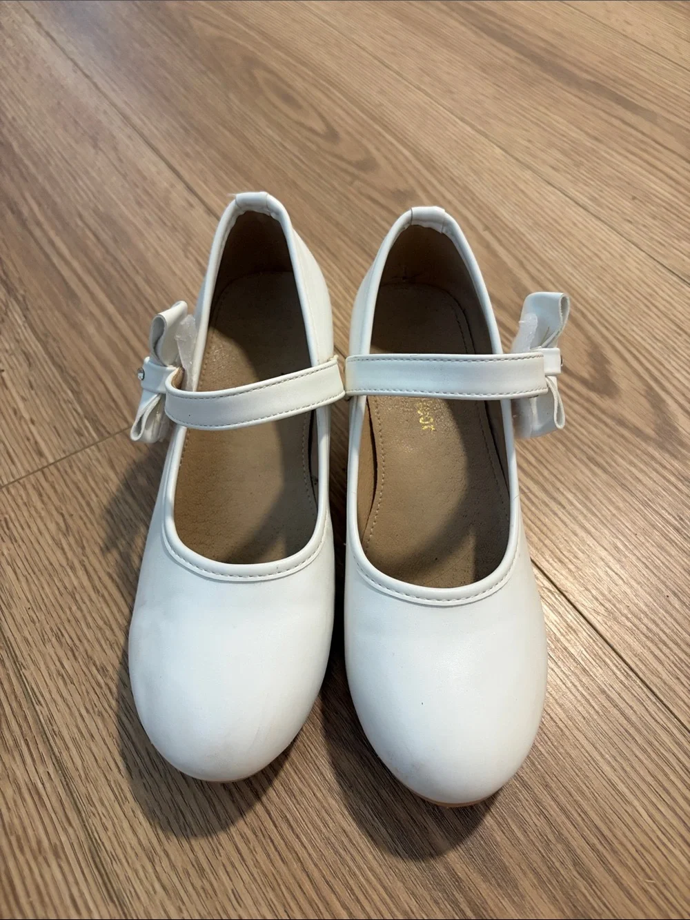 N/A classic white